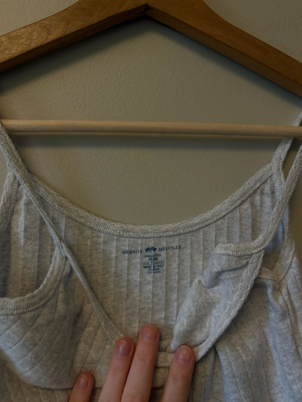 Brandy Melville Tank Top - Picture 3 of 3